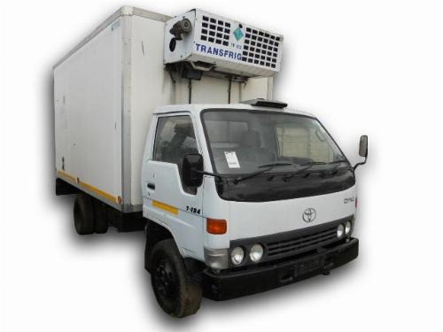 Repossessed TOYOTA DYNA Repossessed TOYOTA DYNA